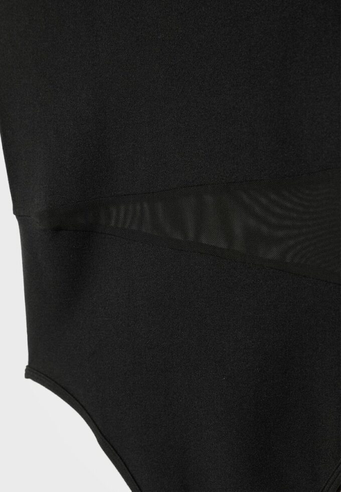 Asymmetrisk bodysuit med genomskinliga detaljer