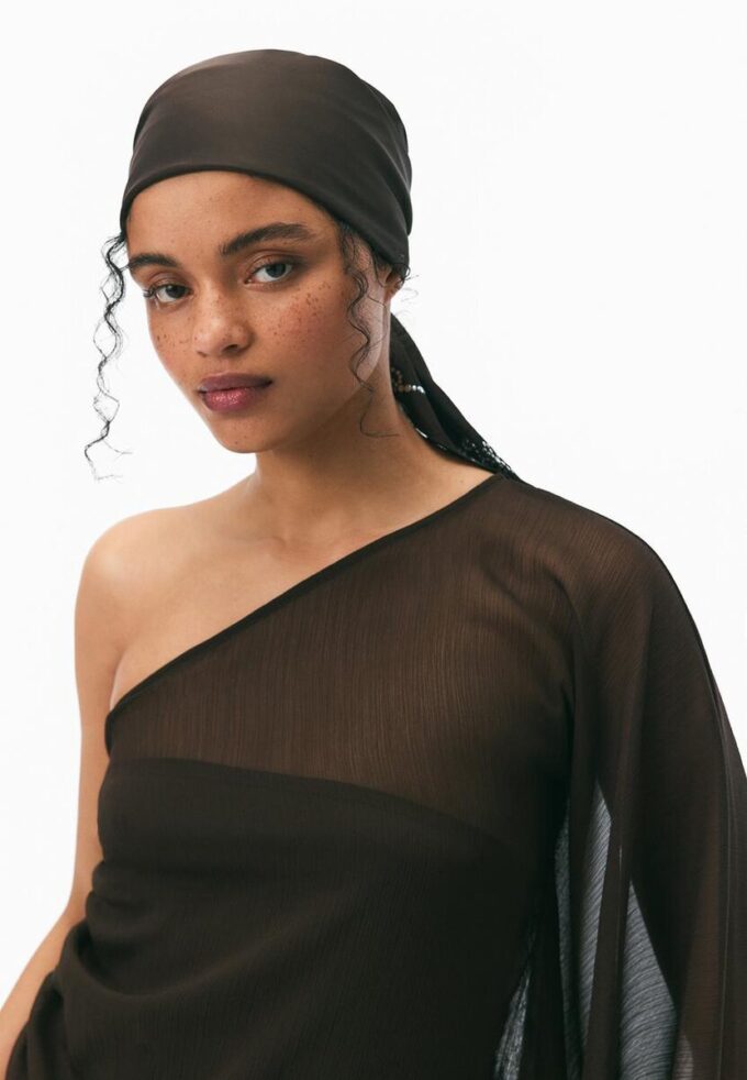 Asymmetrisk cape