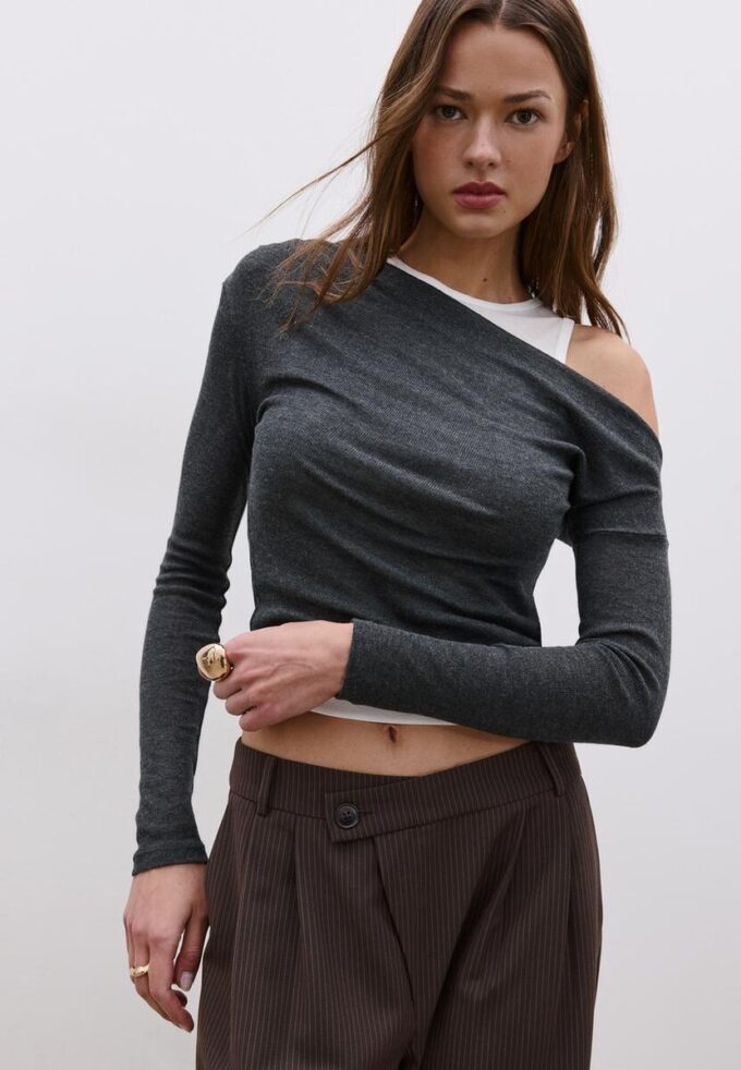 Asymmetrisk dubbel T-shirt Asymmetrisk dubbel T-shirt
