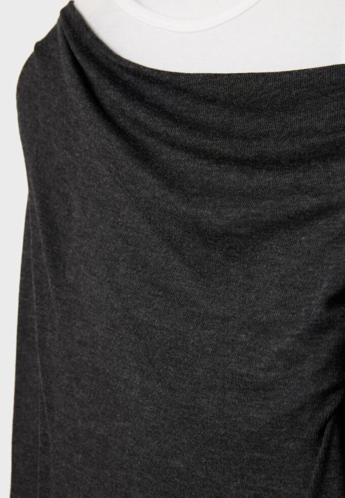 Asymmetrisk dubbel T-shirt Asymmetrisk dubbel T-shirt