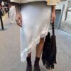 Asymmetrisk kjol i satin Asymmetrisk kjol i satin