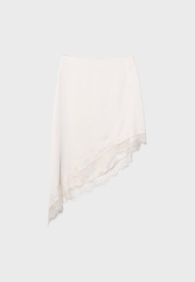 Asymmetrisk kjol i satin Asymmetrisk kjol i satin