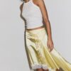 Asymmetrisk midikjol i satin