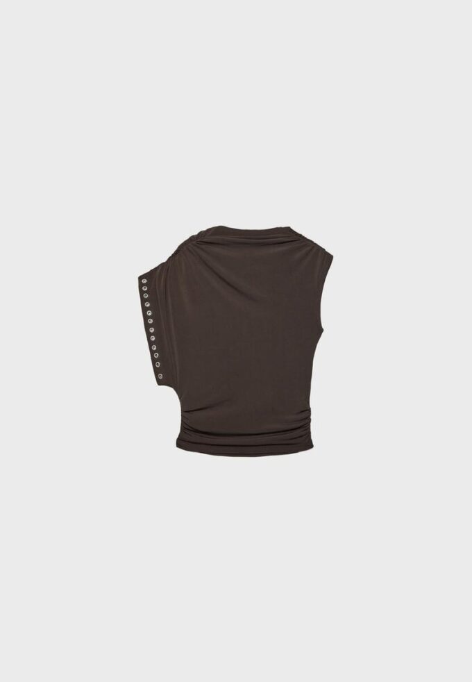 Asymmetrisk ärmlös topp med nitar