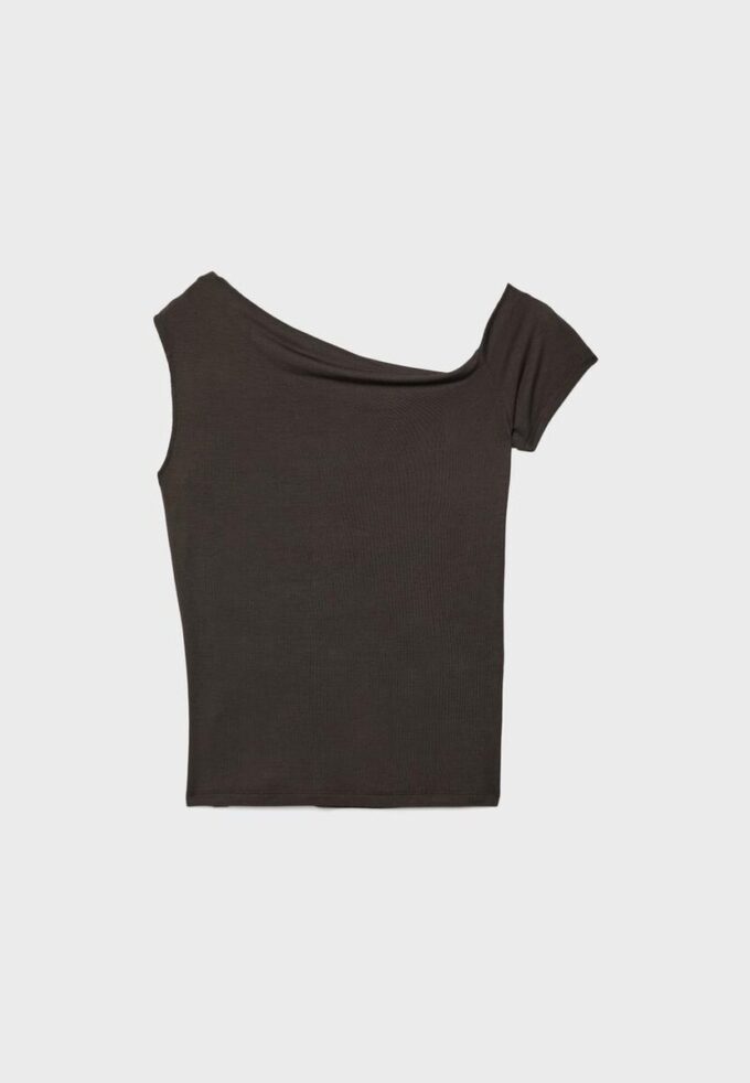 Asymmetrisk T-shirt med knappar Asymmetrisk T-shirt med knappar