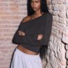 Asymmetrisk T-shirt med nitar