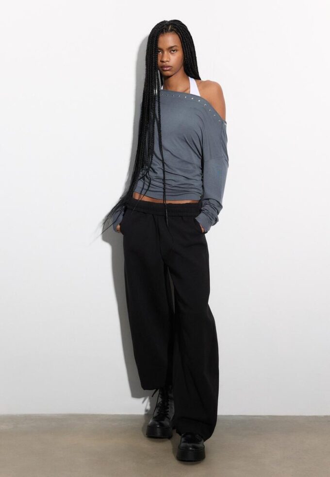 Asymmetrisk T-shirt med nitar