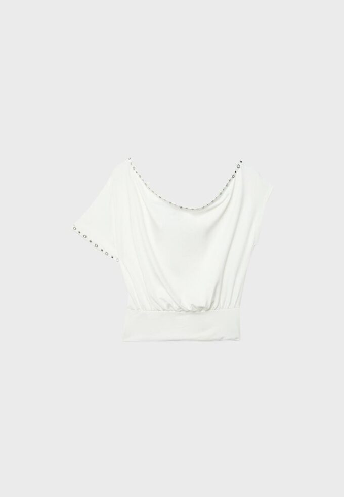 Asymmetrisk T-shirt med nitar