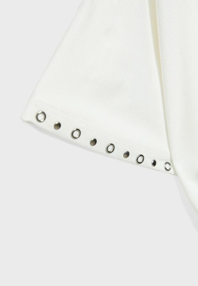 Asymmetrisk T-shirt med nitar