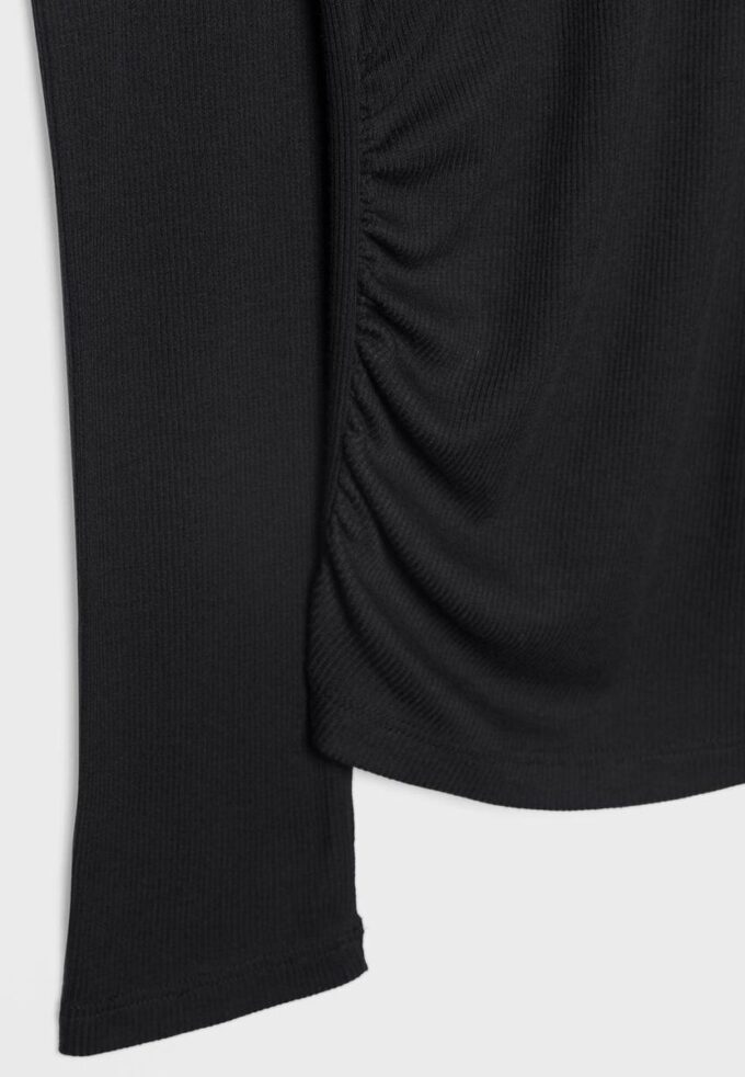 Asymmetrisk T-shirt med rynkad detalj