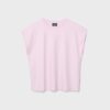 B06 Basplagg T-shirt med nedhasade axlar