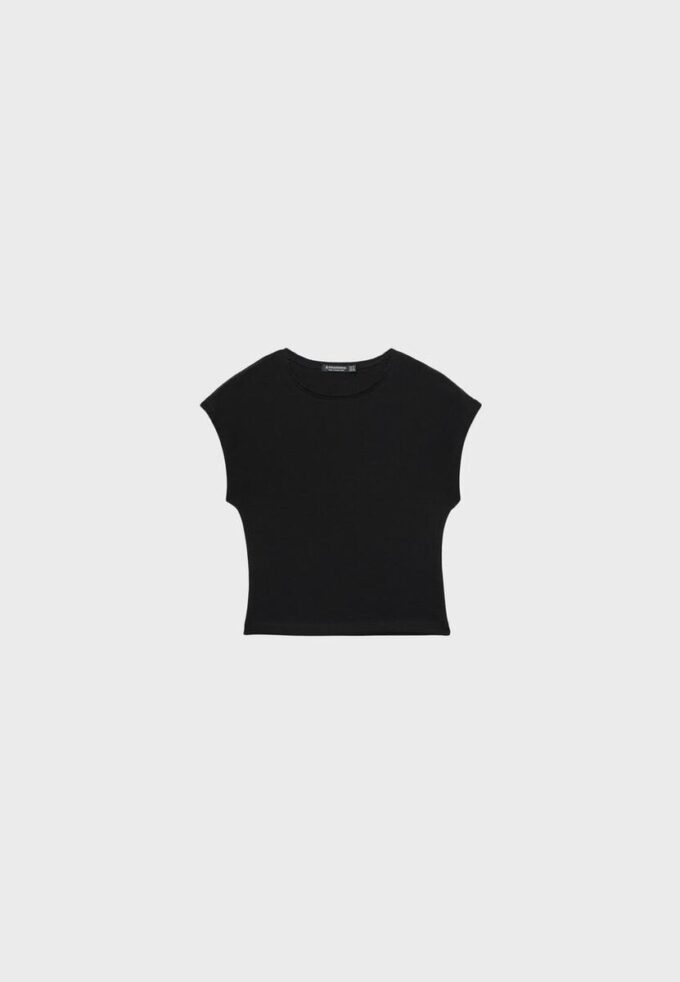 Basplagg med figursydd kort T-shirt
