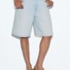Bermudashorts i denim med bälte