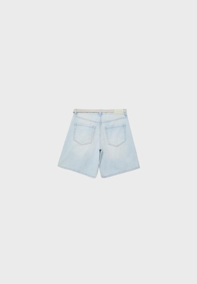 Bermudashorts i denim med bälte