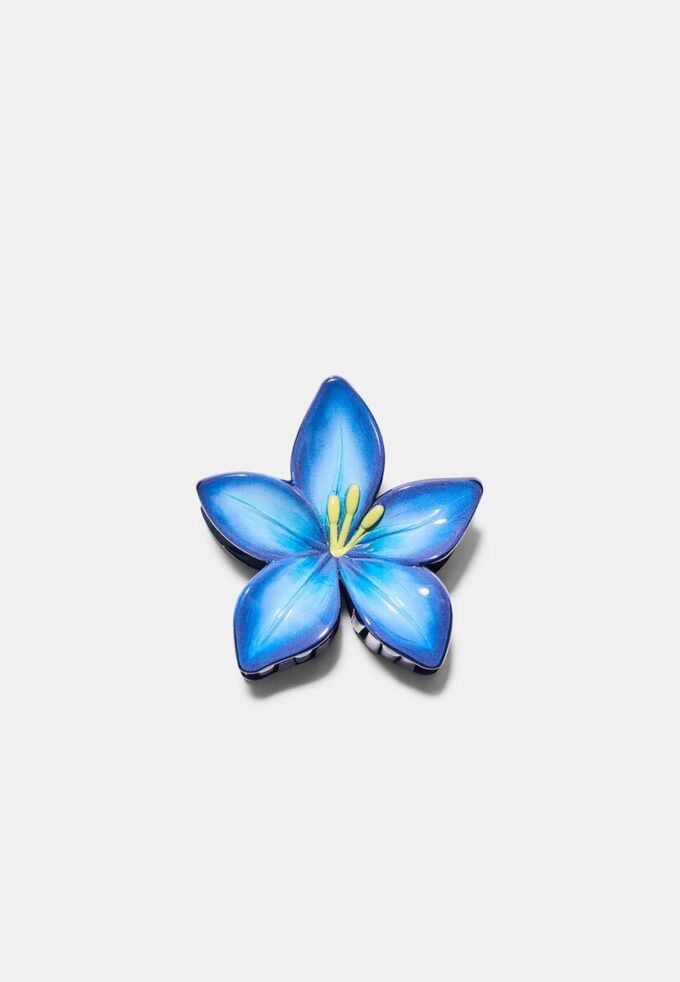 Blommig hårklämma