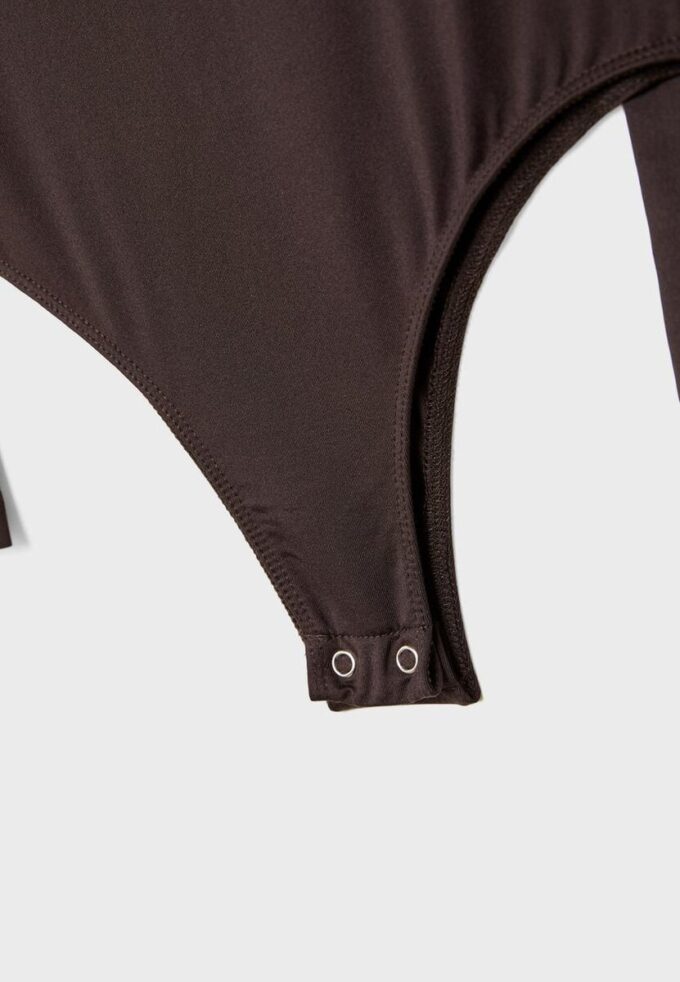 Bodysuit i polyamid med fyrkantig halsringning