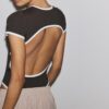 Bodysuit med utskärning i ryggen