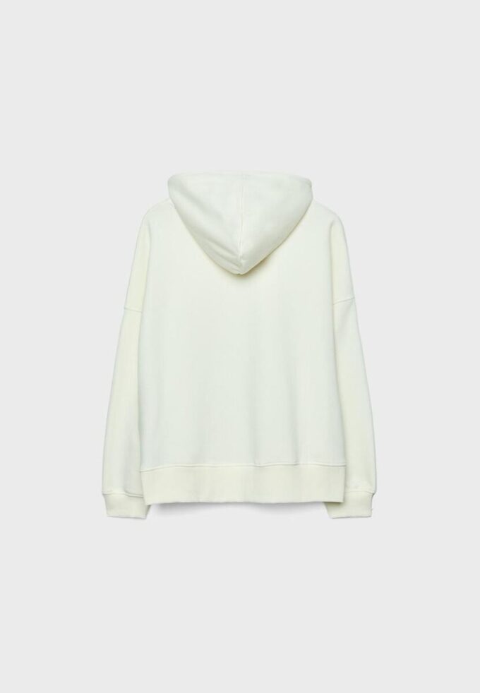 Broderad hoodie med nitar Broderad hoodie med nitar
