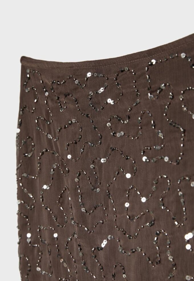 Broderad miniskort