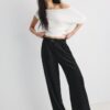 Byxor med Wide Leg och spänndetaljer