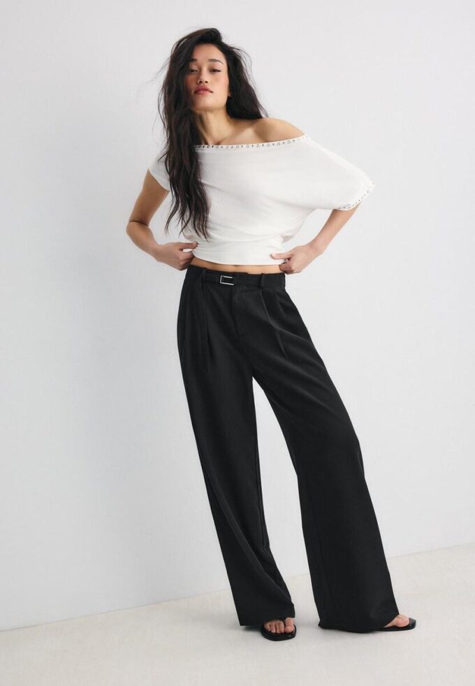 Byxor med Wide Leg och spänndetaljer