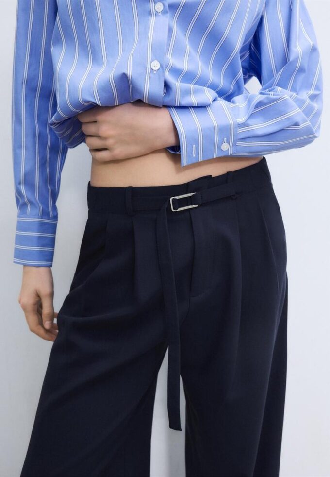 Byxor med Wide Leg och spänndetaljer