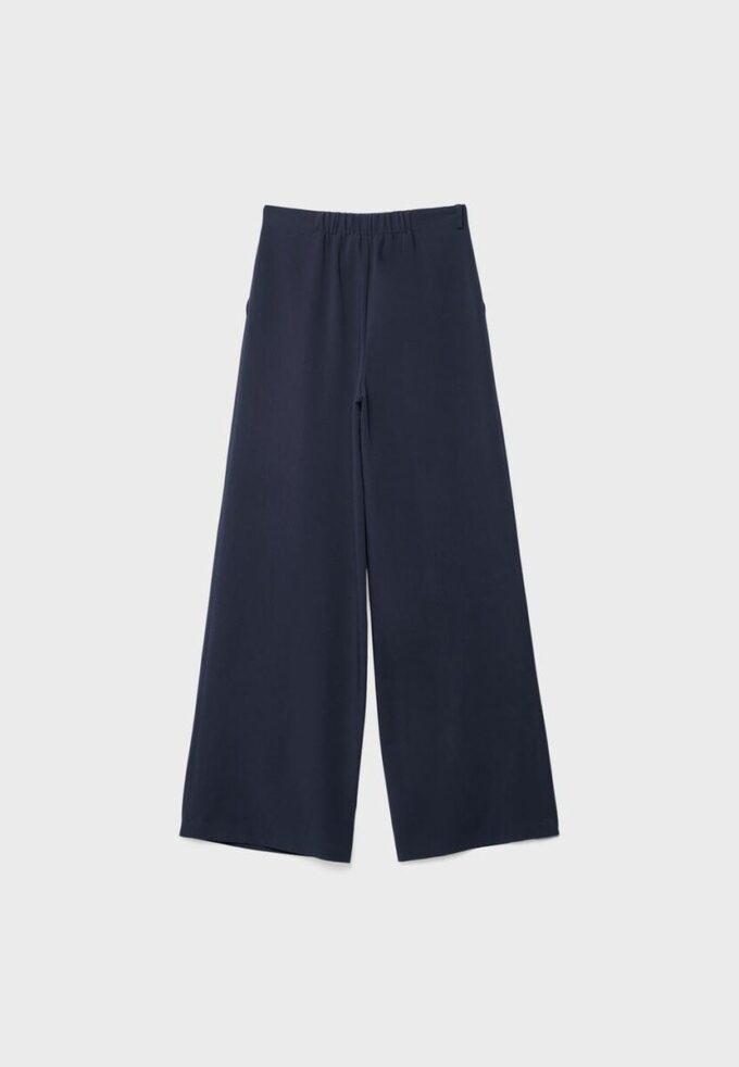 Byxor med Wide Leg och spänndetaljer