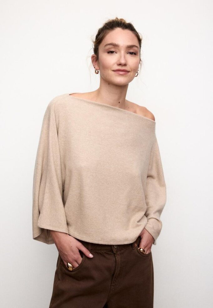 Cape-top med båthals