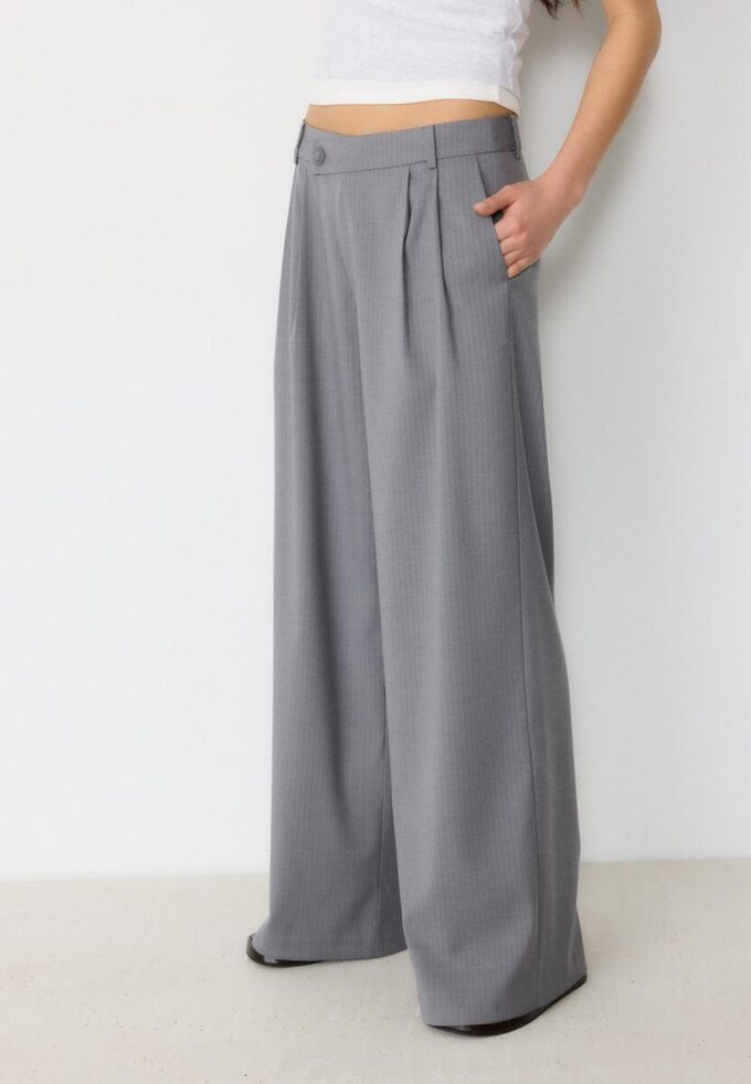 Casual randiga eleganta byxor med korsad midja