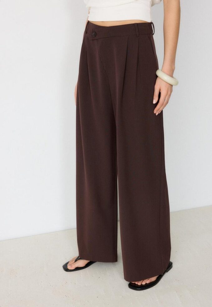 Casual randiga eleganta byxor med korsad midja Casual randiga eleganta byxor med korsad midja