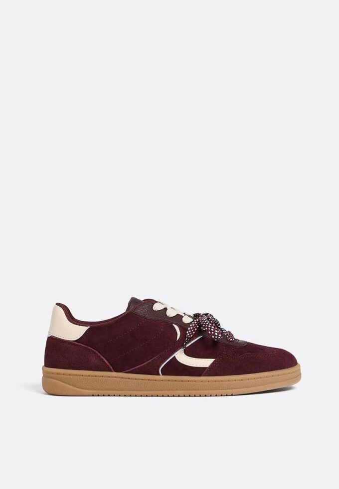Casual sneakers med dubbla snören Casual sneakers med dubbla snören