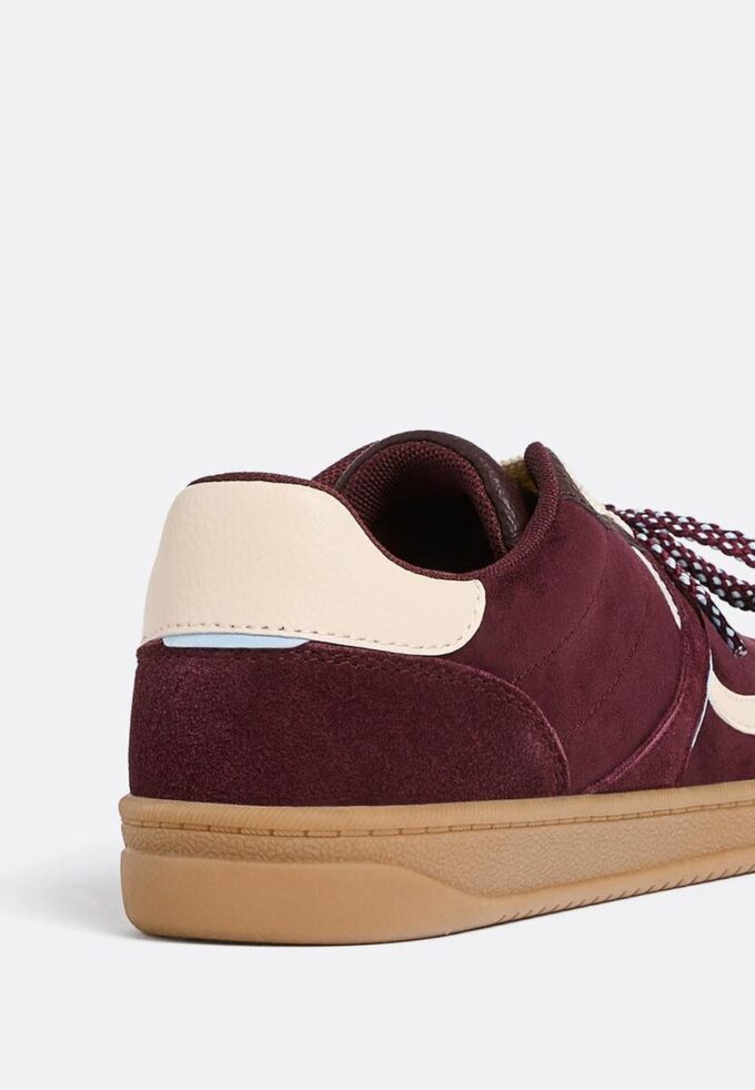 Casual sneakers med dubbla snören Casual sneakers med dubbla snören