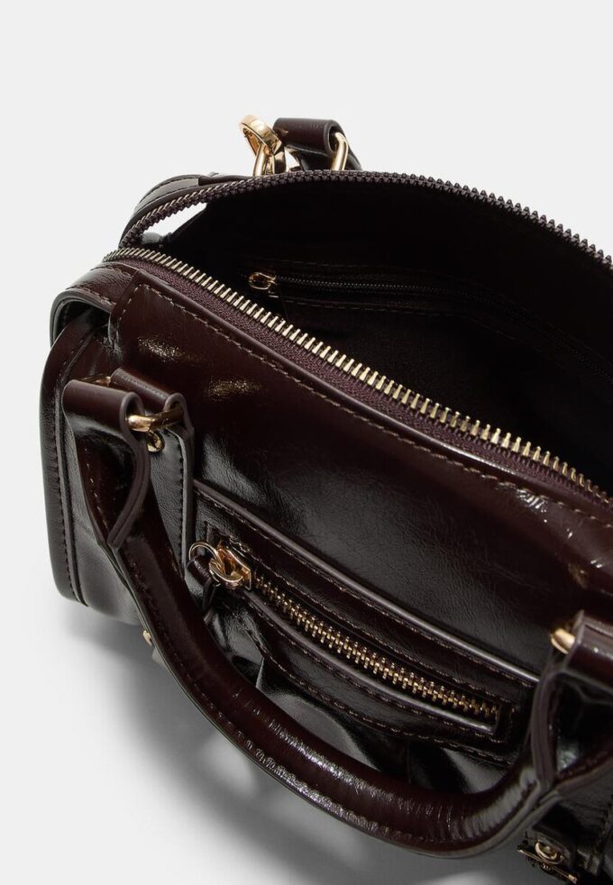 Crossbody-väska i konstläder