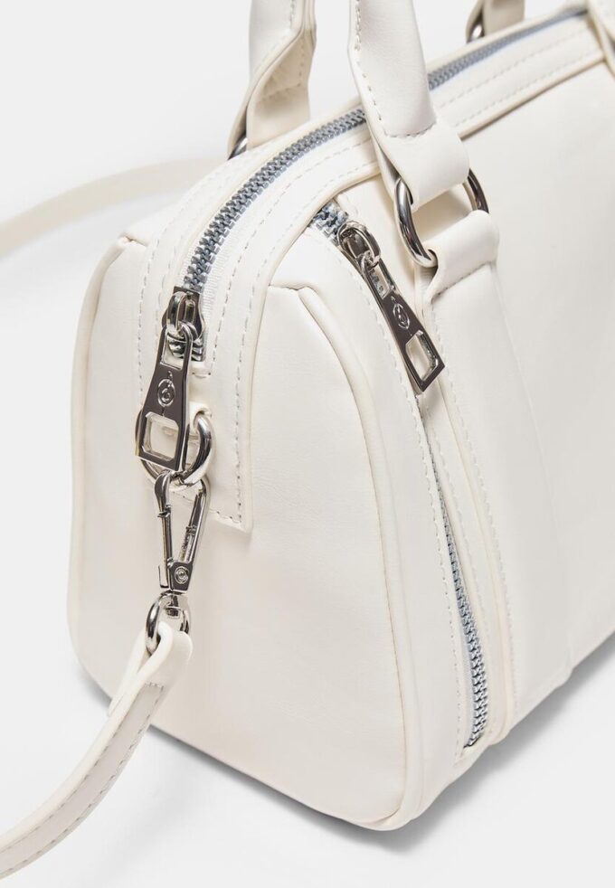 Crossbody-väska med dragkedjedetalj