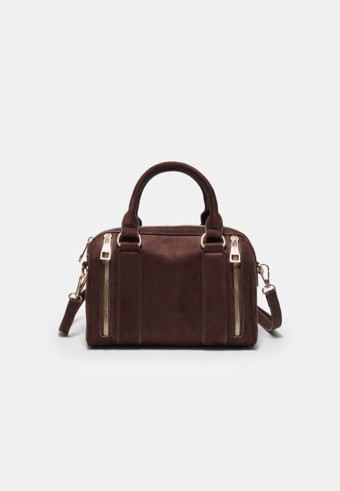 Crossbody-väska med dragkedjedetaljer