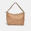 Crossbody-väska med kedjedetalj