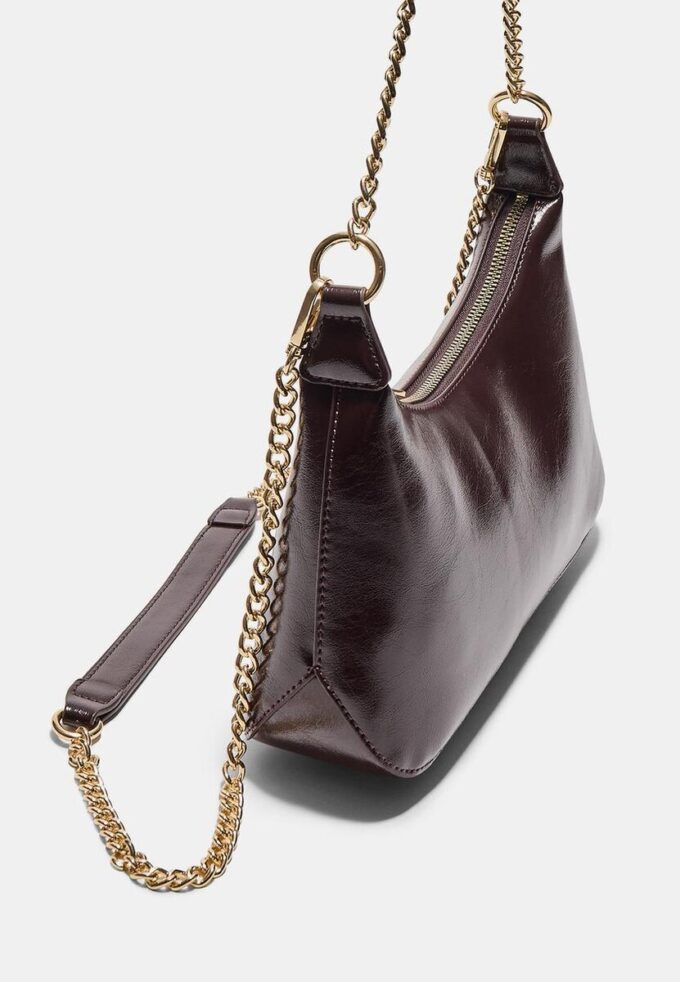 Crossbody-väska med kedjor