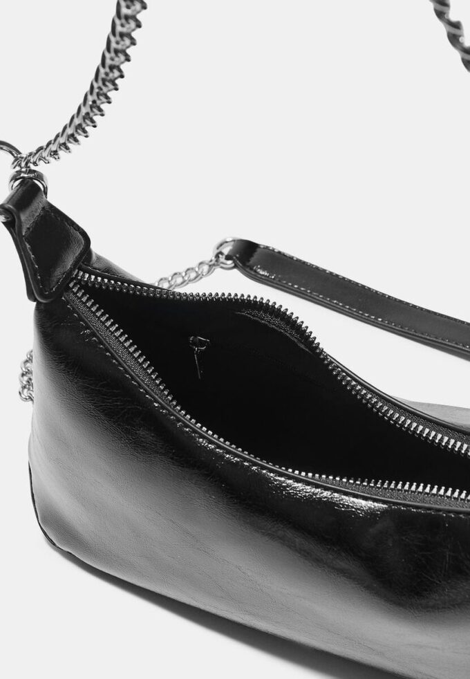 Crossbody-väska med kedjor