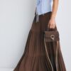 Crossbody-väska med rund spänne