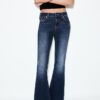 D04 Lågmidjade Flared jeans