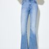 D04 Lågmidjade Flared jeans