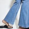 D04 Lågmidjade Flared jeans