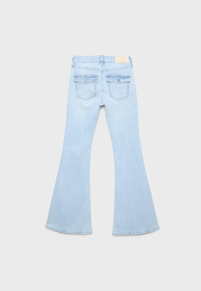 D04 Lågmidjade Flared jeans