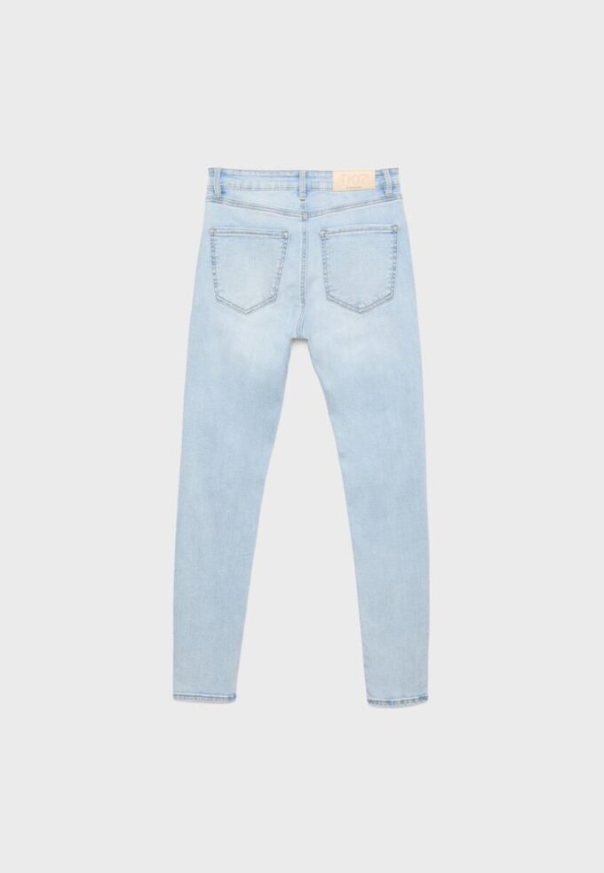 D07 Jeans med hög midja D07 Jeans med hög midja