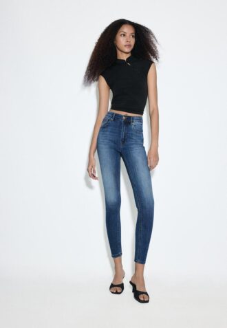 D07 Skinny jeans med normal midja
