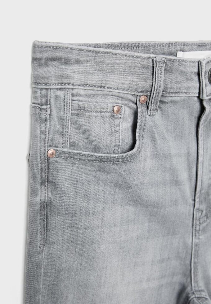 D07 Skinny jeans med normal midja