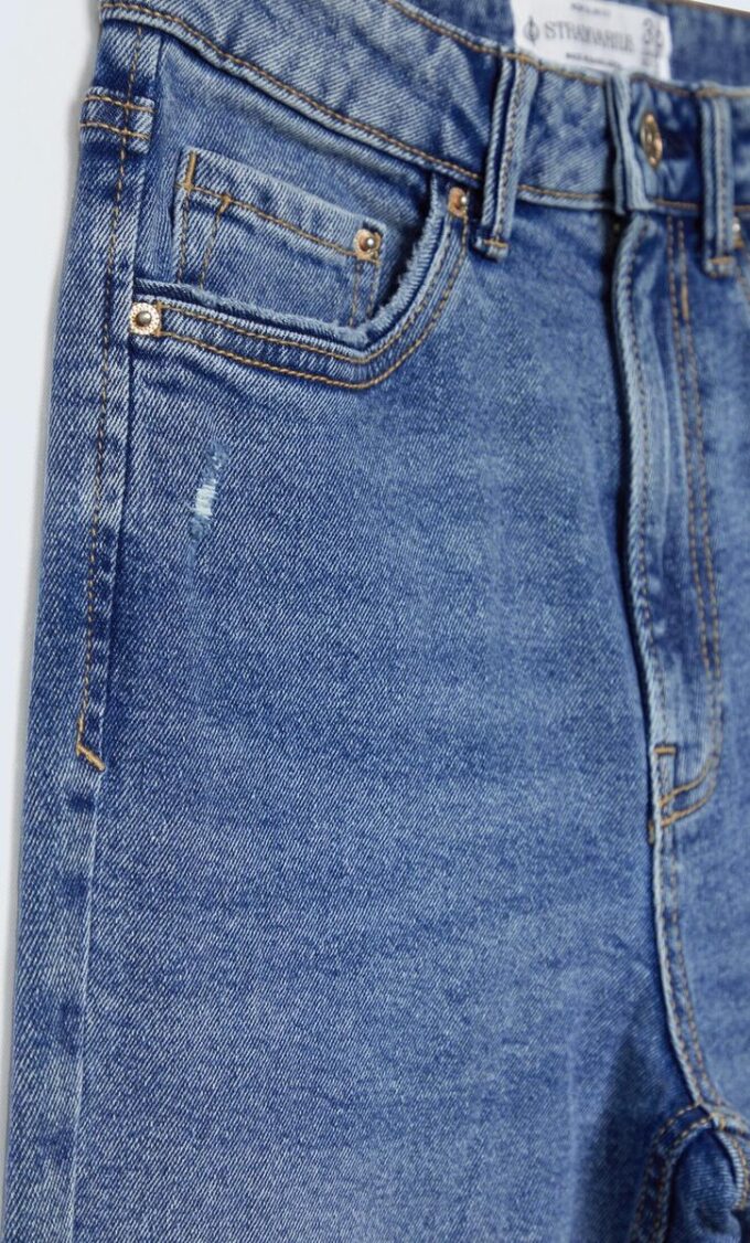 D10 Slim Fit Mom Jeans D10 Slim Fit Mom Jeans