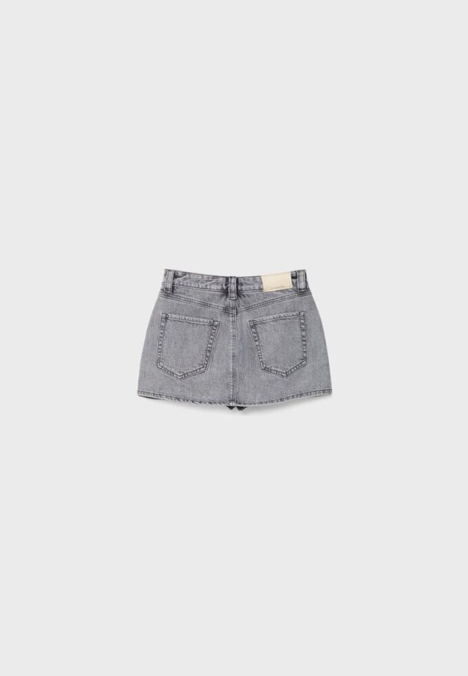 D62 Jeanskort
