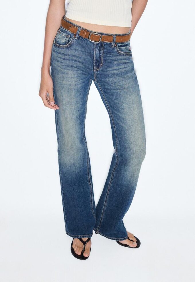 D68 Boot-Cut-jeans med bälte