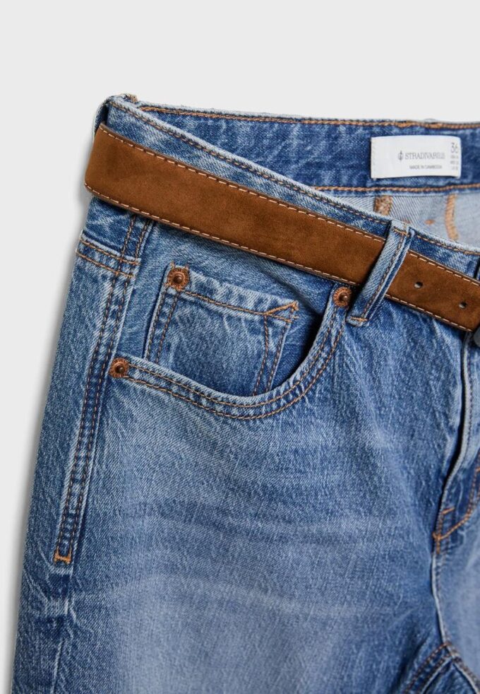 D68 Boot-Cut-jeans med bälte